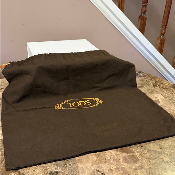 TOD’S Drawstring Dust Bag - Picture 2 of 6